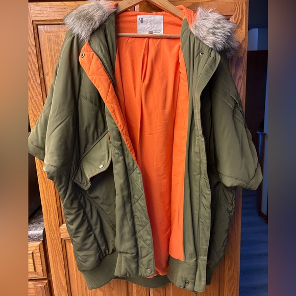Pilcro Olive Green Jacket with Faux Fur Collar - Picture 2 of 5